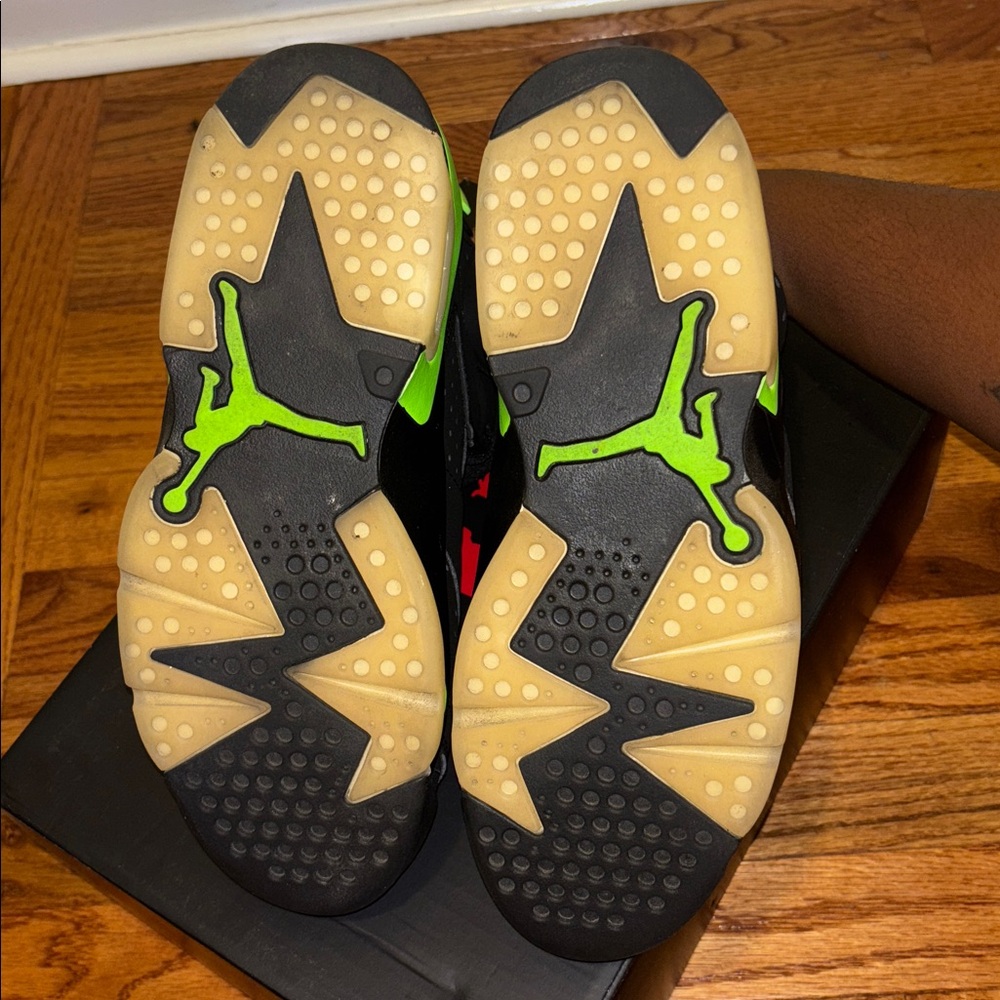 Air Jordan 6 Retro Mens 7.5, Women’s 9 - Picture 5 of 7